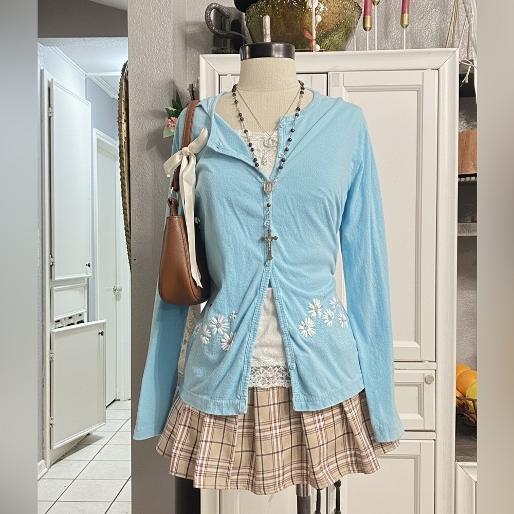 Vintage Cardigan Medium Floral Y2K Daisy Embroidered‎ Button Up Cottagecore